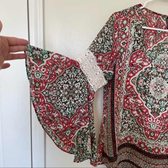 HeartSoul Red & Green Bohemian 3/4 Sleeve Blouse. Size Large. - Picture 4 of 11